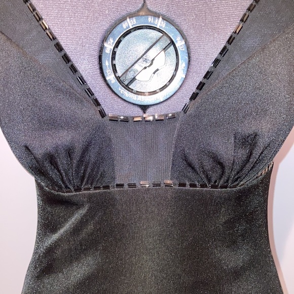 MAX AND CLEO stunning black fitted dress with low V-neck/back neck. Size 2. - Picture 11 of 12